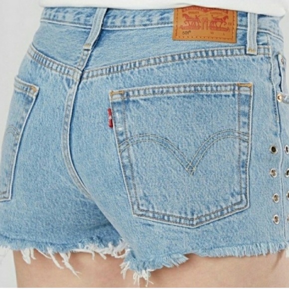 Levi's Pants - Levi's 501 Frayed Grommet Distressed Light Wash Jean Shorts Size 25 Waist